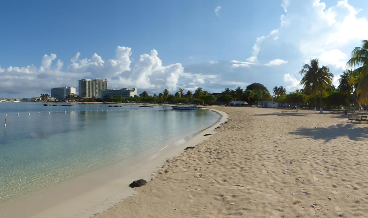 Beach One Bedroom Suite A22 Ocho Rios Esterno foto